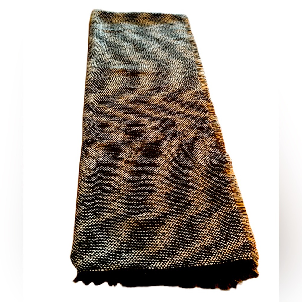 Banana Republic Black and White Blanket Scarf